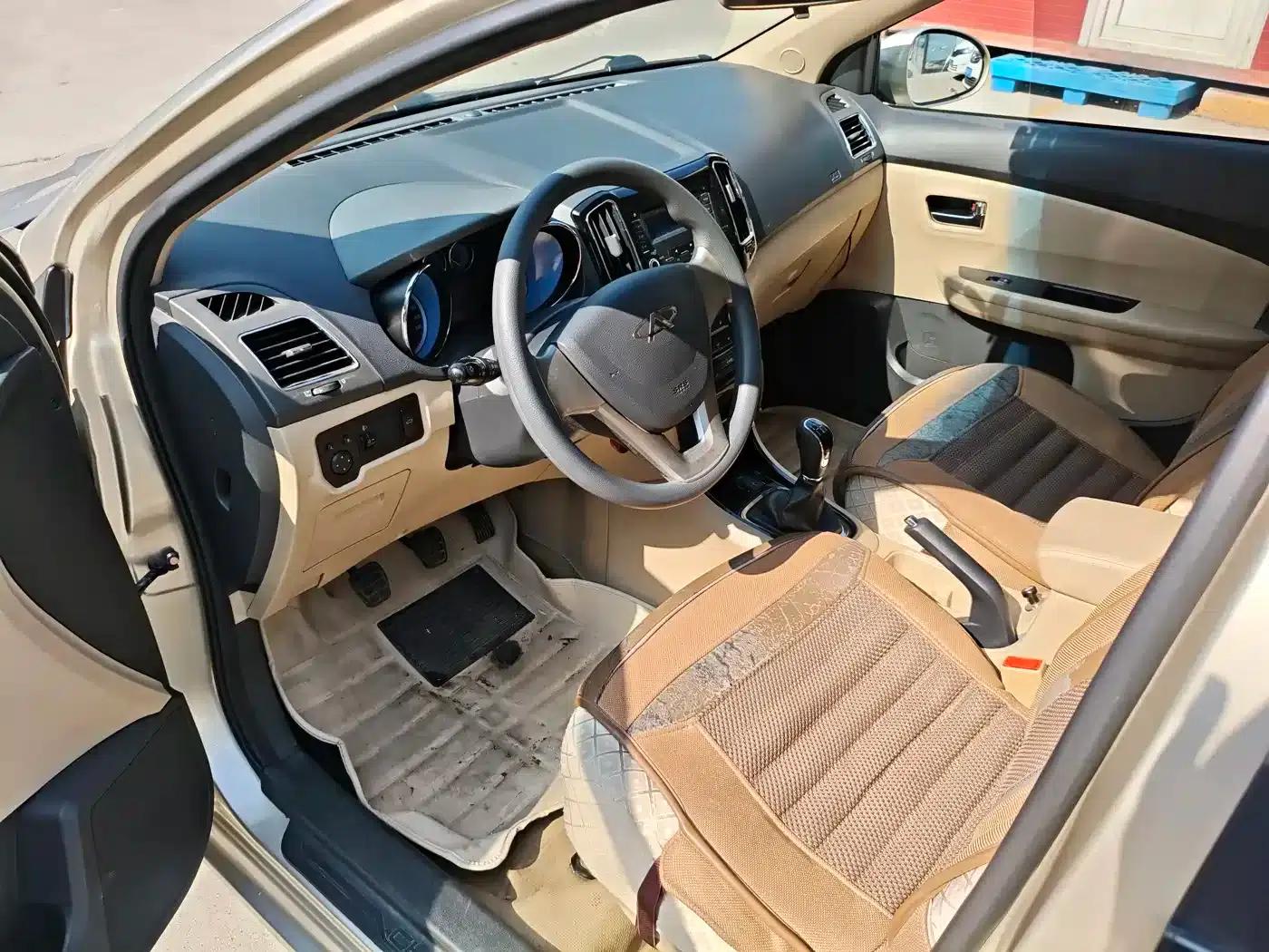 Chery E3 2013 1.5L Manual Fashion Edition — миниатюра 13