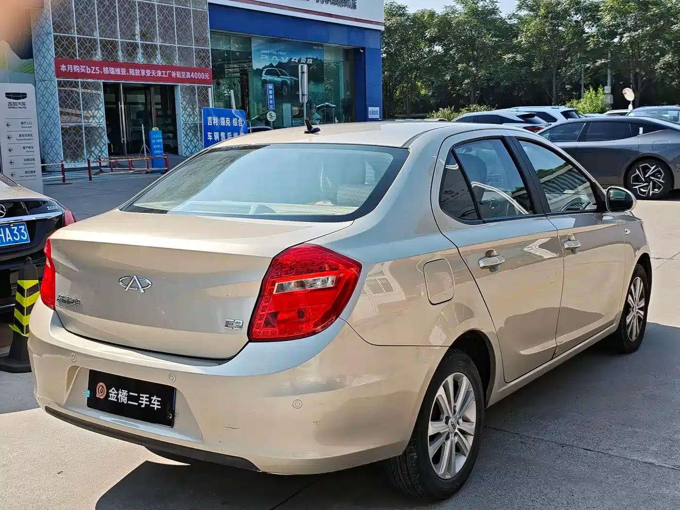 Chery E3 2013 1.5L Manual Fashion Edition — миниатюра 3