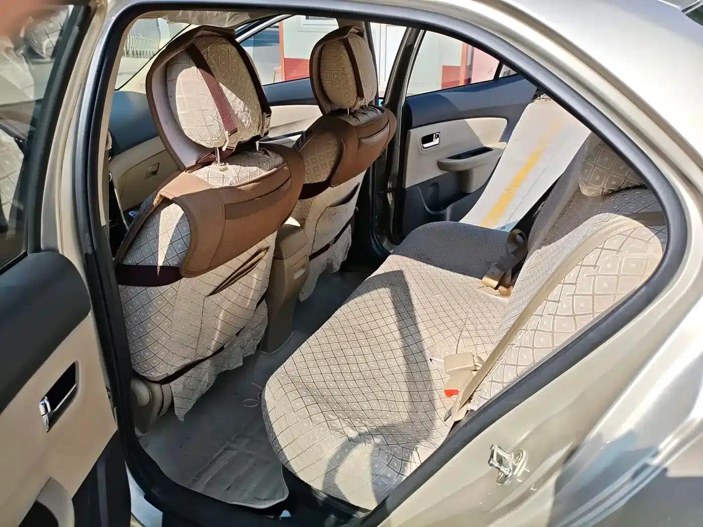 Chery E3 2013 1.5L Manual Fashion Edition — миниатюра 7