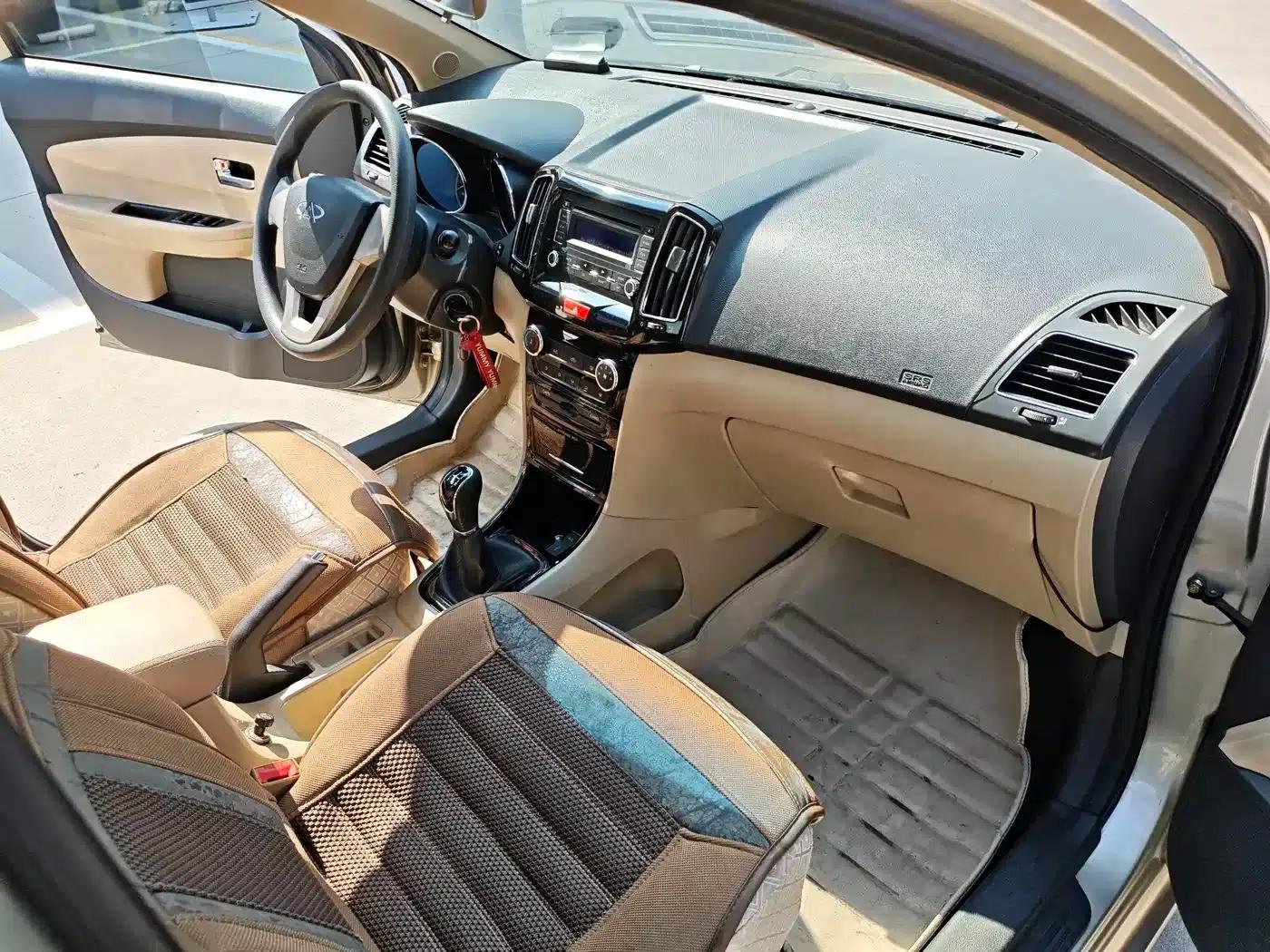 Chery E3 2013 1.5L Manual Fashion Edition — миниатюра 9