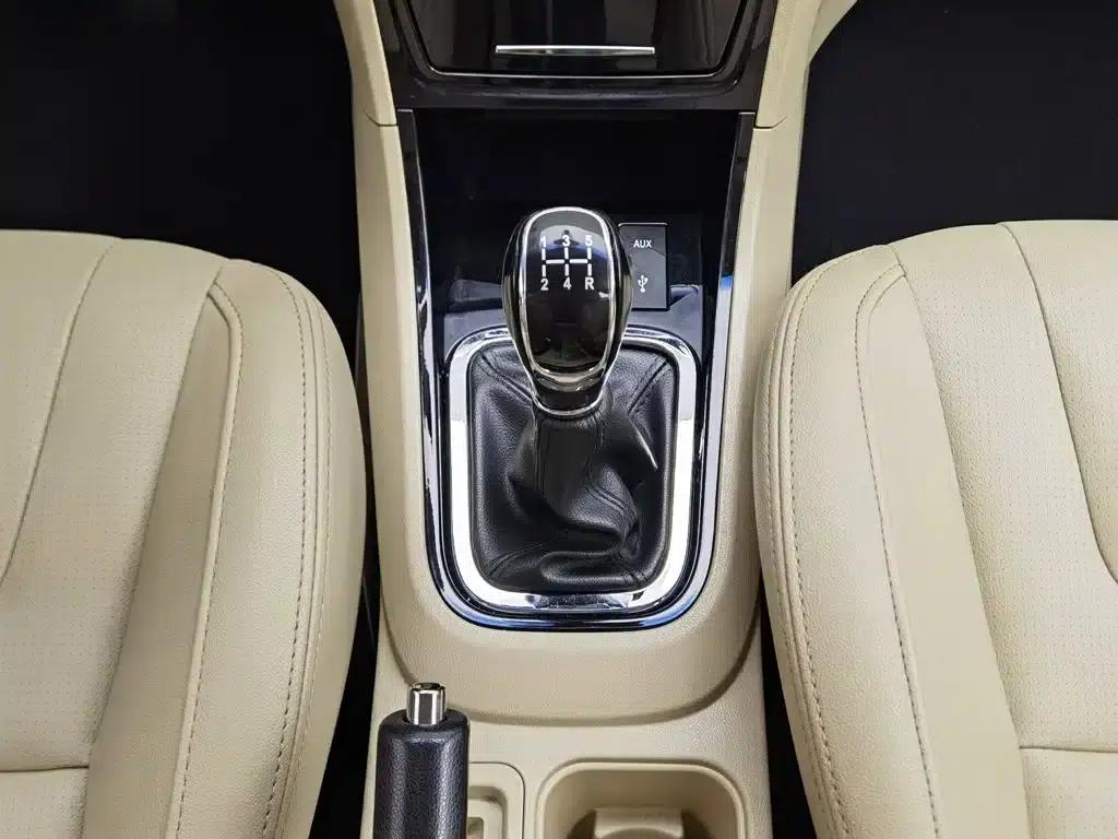 Chery E3 2013 1.5L Manual Smart Edition — миниатюра 13