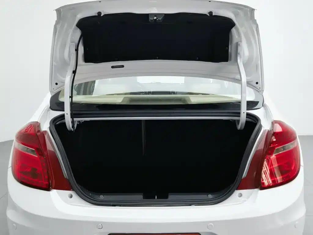 Chery E3 2013 1.5L Manual Smart Edition — миниатюра 16