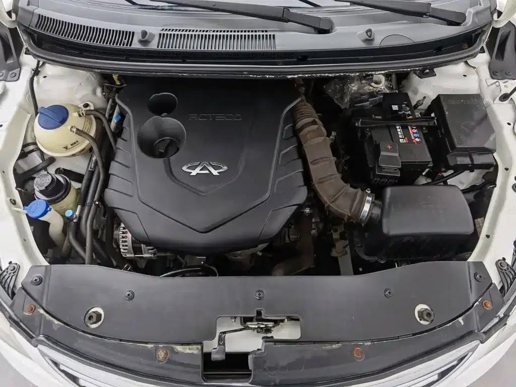 Chery E3 2013 1.5L Manual Smart Edition — миниатюра 6