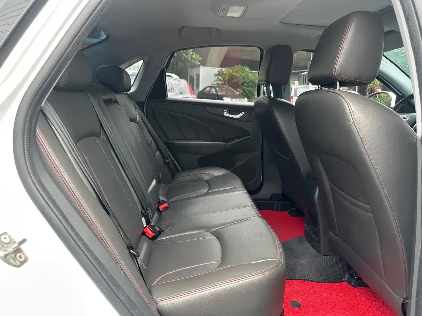 Chery Arrizo 7 2016 1.6L CVT Premium Edition — миниатюра 14