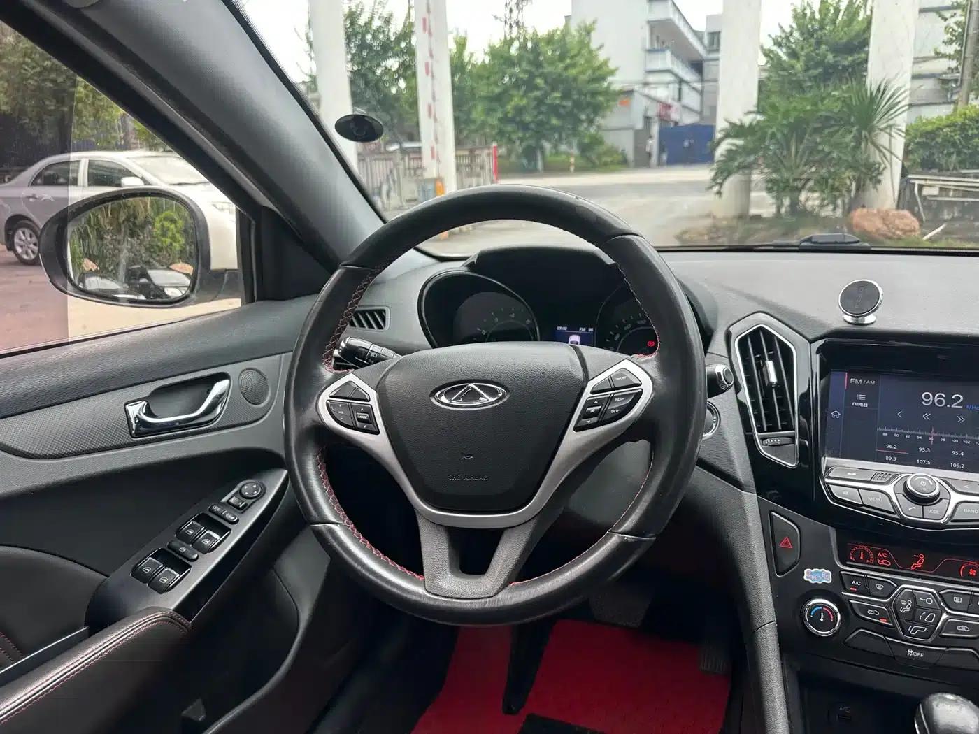 Chery Arrizo 7 2016 1.6L CVT Premium Edition — миниатюра 19