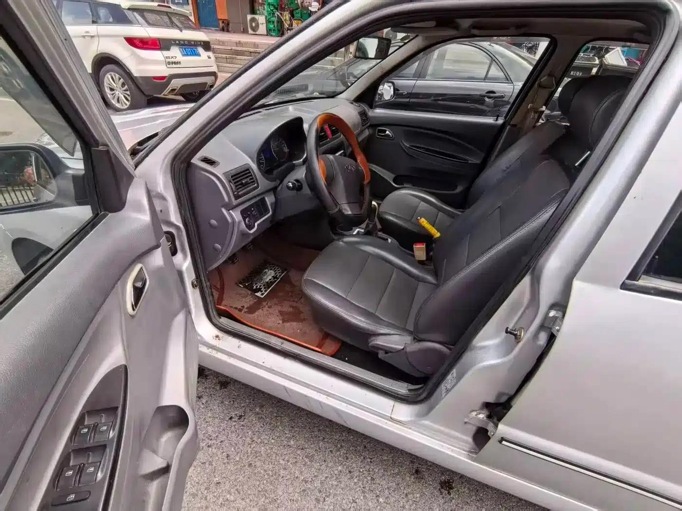Chery A1 2012 1.5L Manual Standard Edition — миниатюра 8