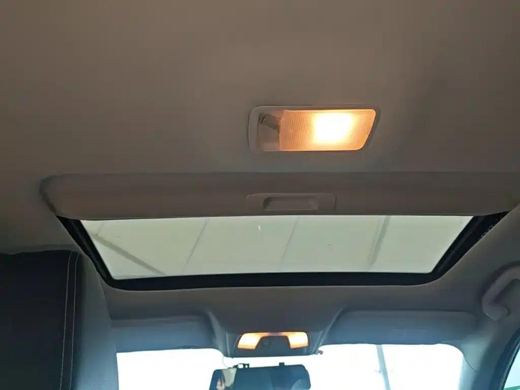 Venucia D60 2021 PLUS 1.6L XL CVT Elite Edition — миниатюра 18