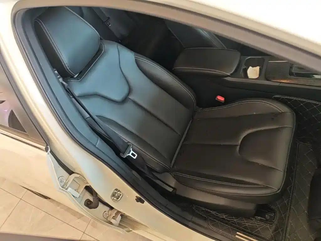 Venucia D60 2021 PLUS 1.6L XL CVT Elite Edition — миниатюра 25