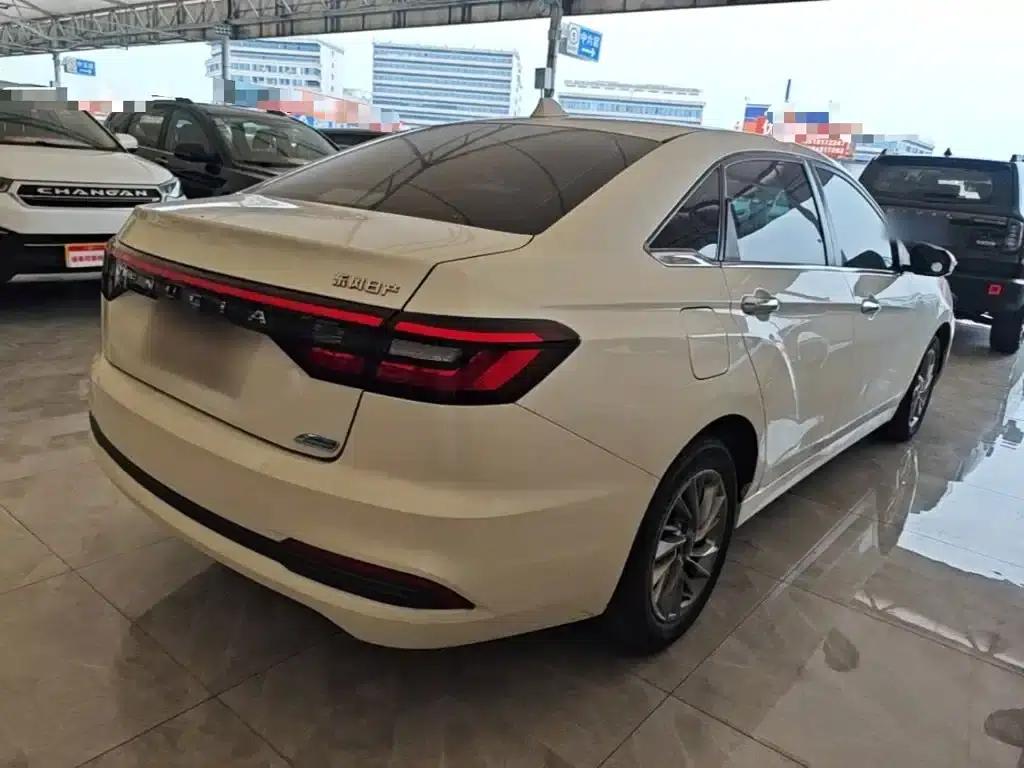 Venucia D60 2021 PLUS 1.6L XL CVT Elite Edition — миниатюра 7