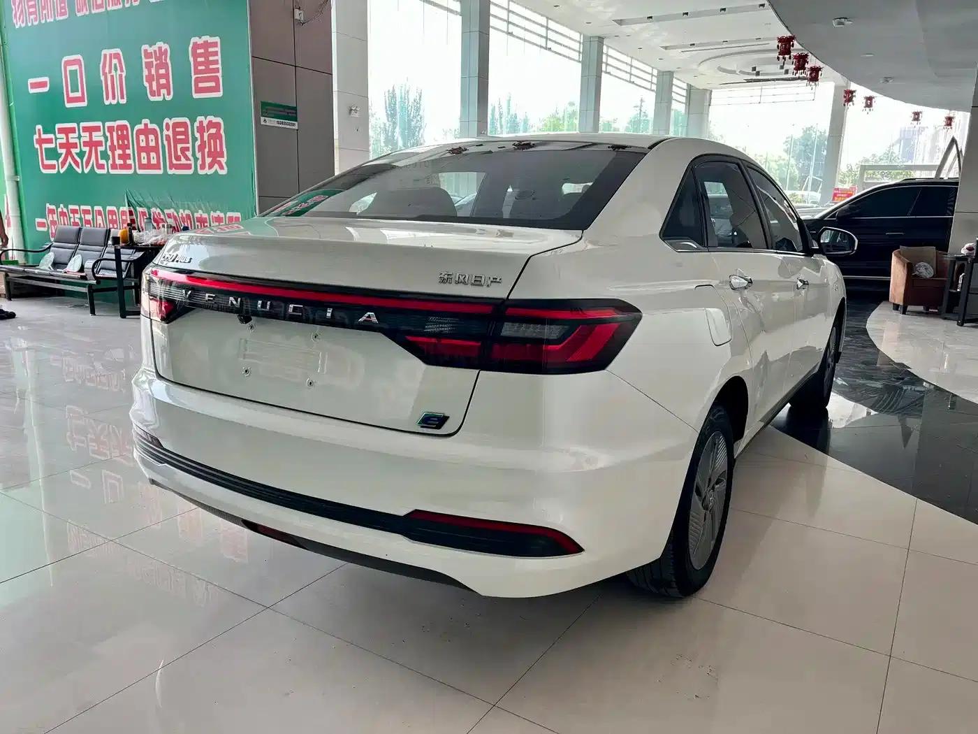 Venucia D60EV 2023 PLUS Comfort Edition RJ Model — миниатюра 7