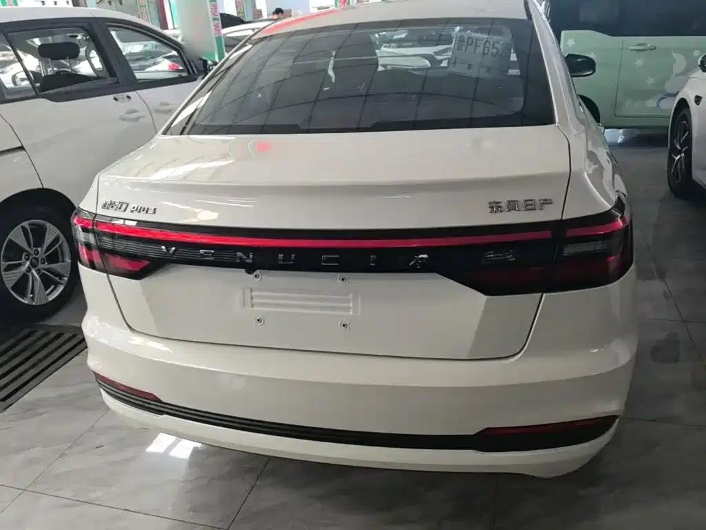 Venucia D60EV 2023 PLUS Comfort Edition RJ Model — миниатюра 6