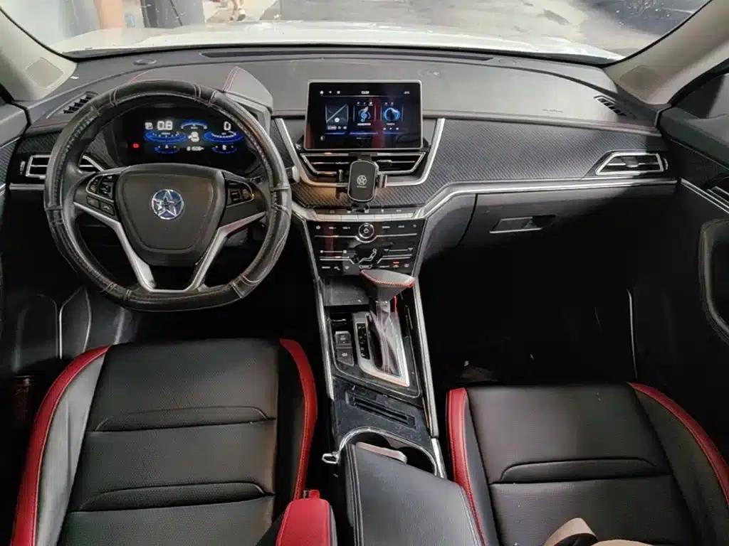Venucia T60 2018 1.6L CVT Smart Edition (National VI Emission Standard) — миниатюра 16
