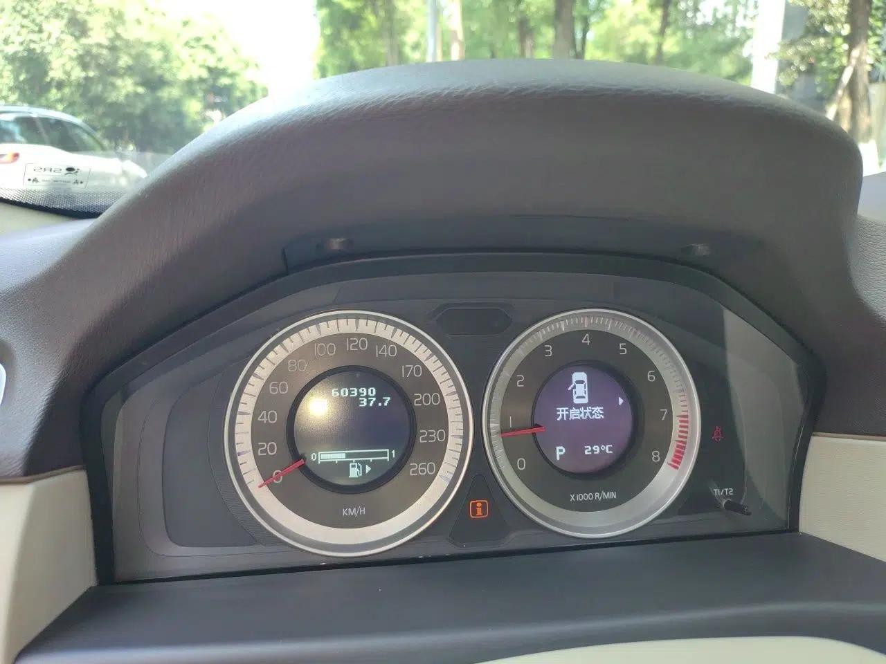 Volvo S80L 2012 2.0T T5 Luxury Edition — миниатюра 11