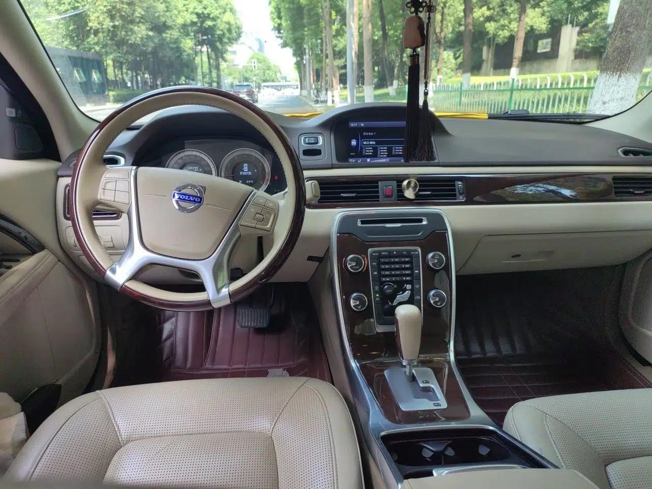 Volvo S80L 2012 2.0T T5 Luxury Edition — миниатюра 9