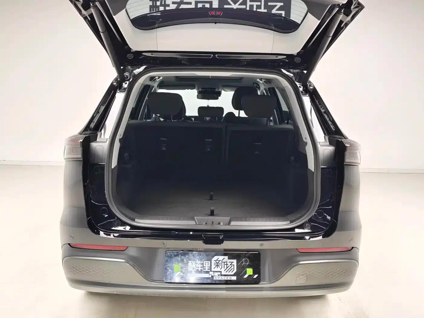 Fengyun T8 2025 1.5T 130km Luxury Edition 5-seater — миниатюра 18