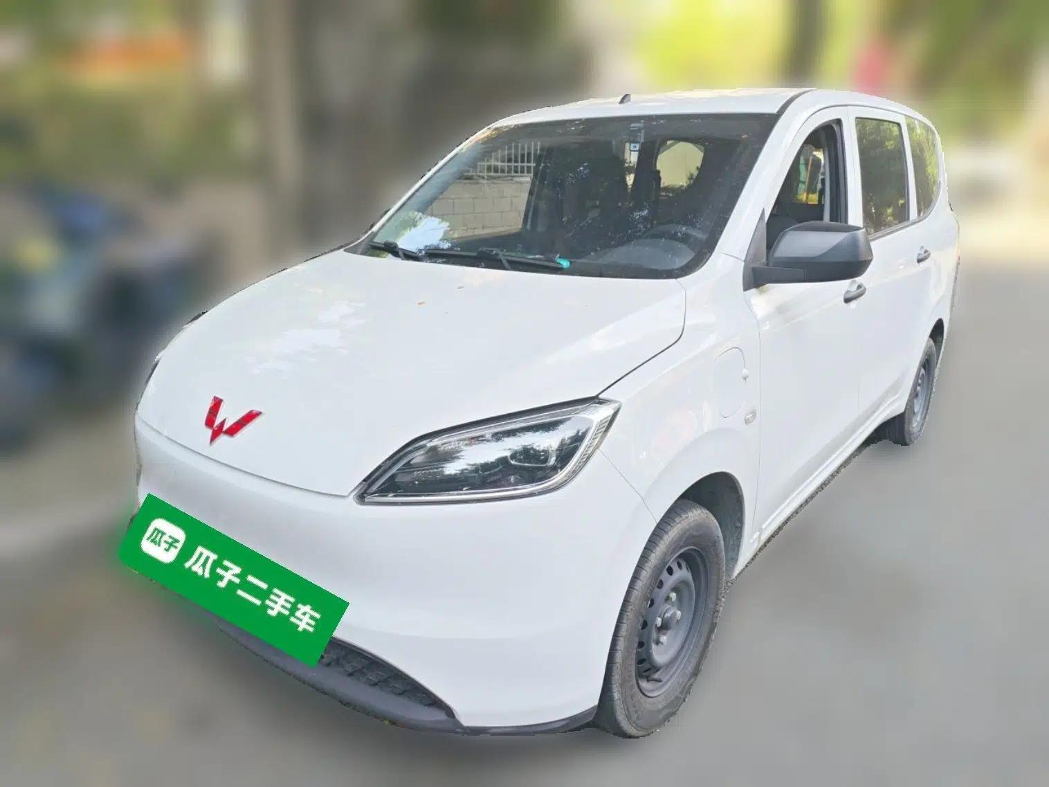 Wuling Hongguang New Energy 2024 All-Electric Model 300KM Practical Version — миниатюра 1