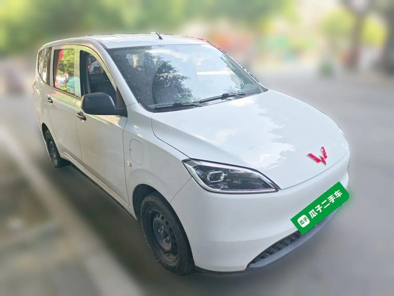 Wuling Hongguang New Energy 2024 All-Electric Model 300KM Practical Version — миниатюра 3