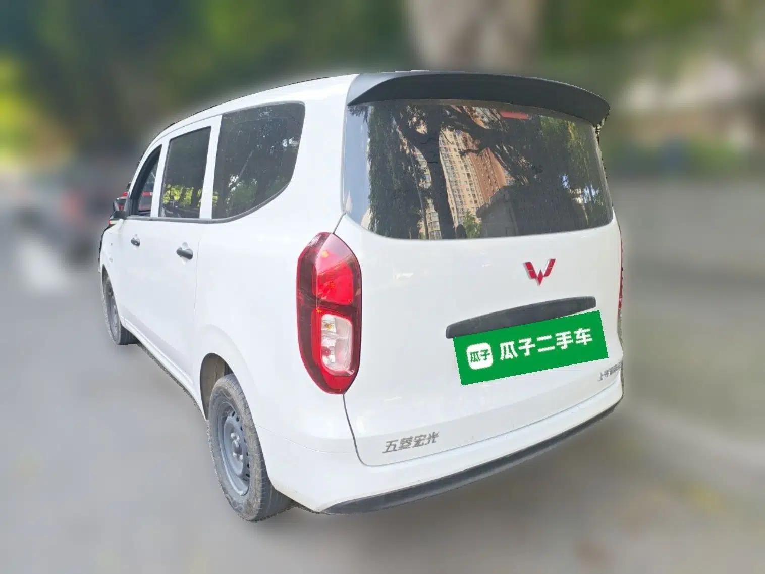Wuling Hongguang New Energy 2024 All-Electric Model 300KM Practical Version — миниатюра 4