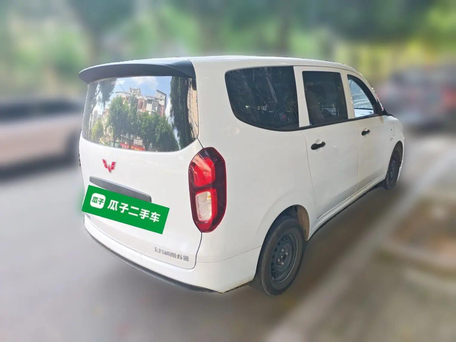 Wuling Hongguang New Energy 2024 All-Electric Model 300KM Practical Version — миниатюра 6