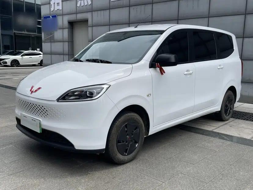 Wuling Hongguang New Energy 2025 Extended-Range Hybrid 50KM Comfort Version — миниатюра 1