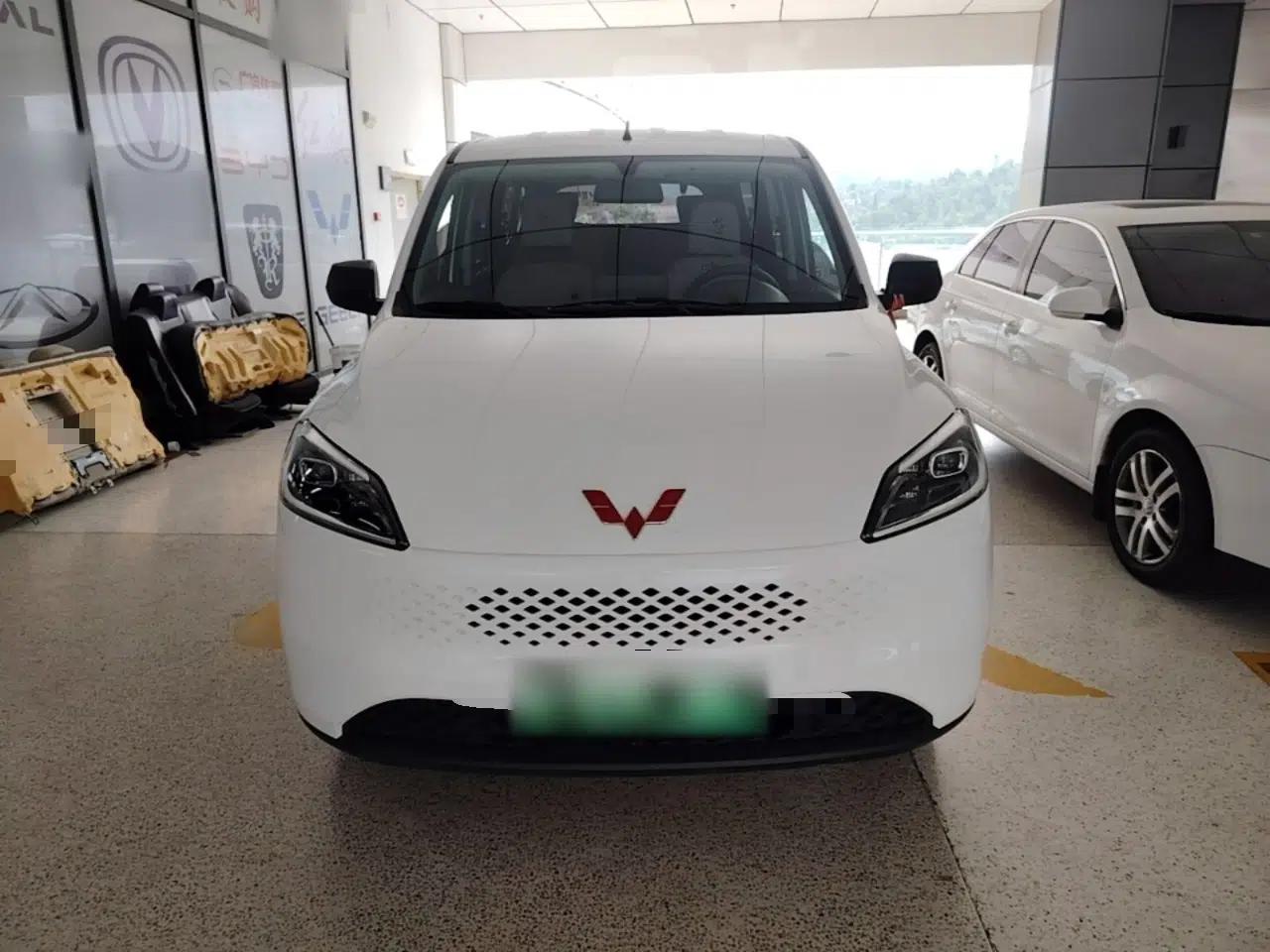 Wuling Hongguang New Energy 2025 Extended-Range Hybrid 50KM Comfort Version — миниатюра 2