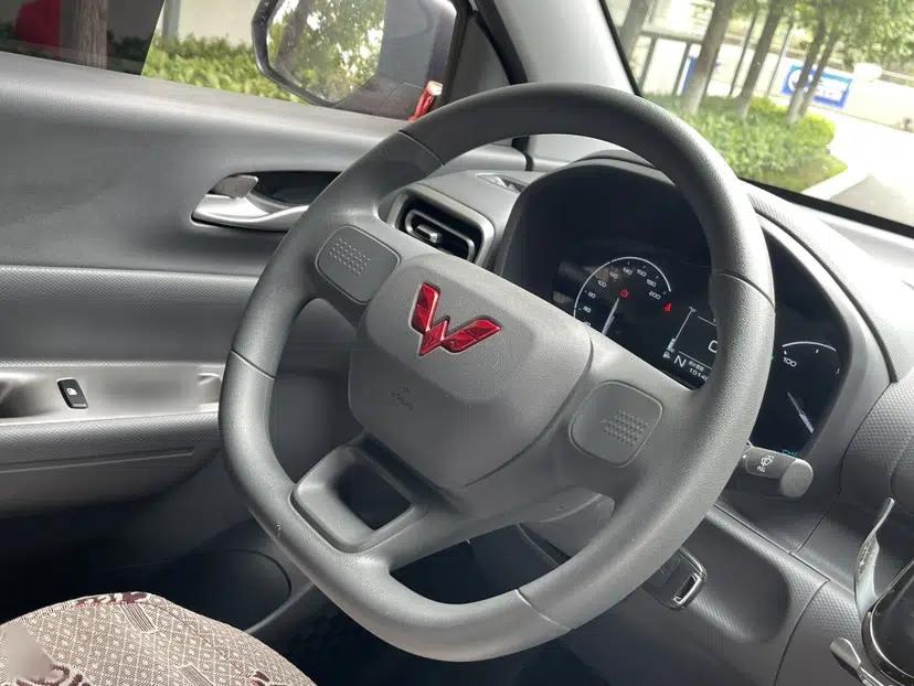 Wuling Hongguang New Energy 2025 Extended-Range Hybrid 50KM Comfort Version — миниатюра 30