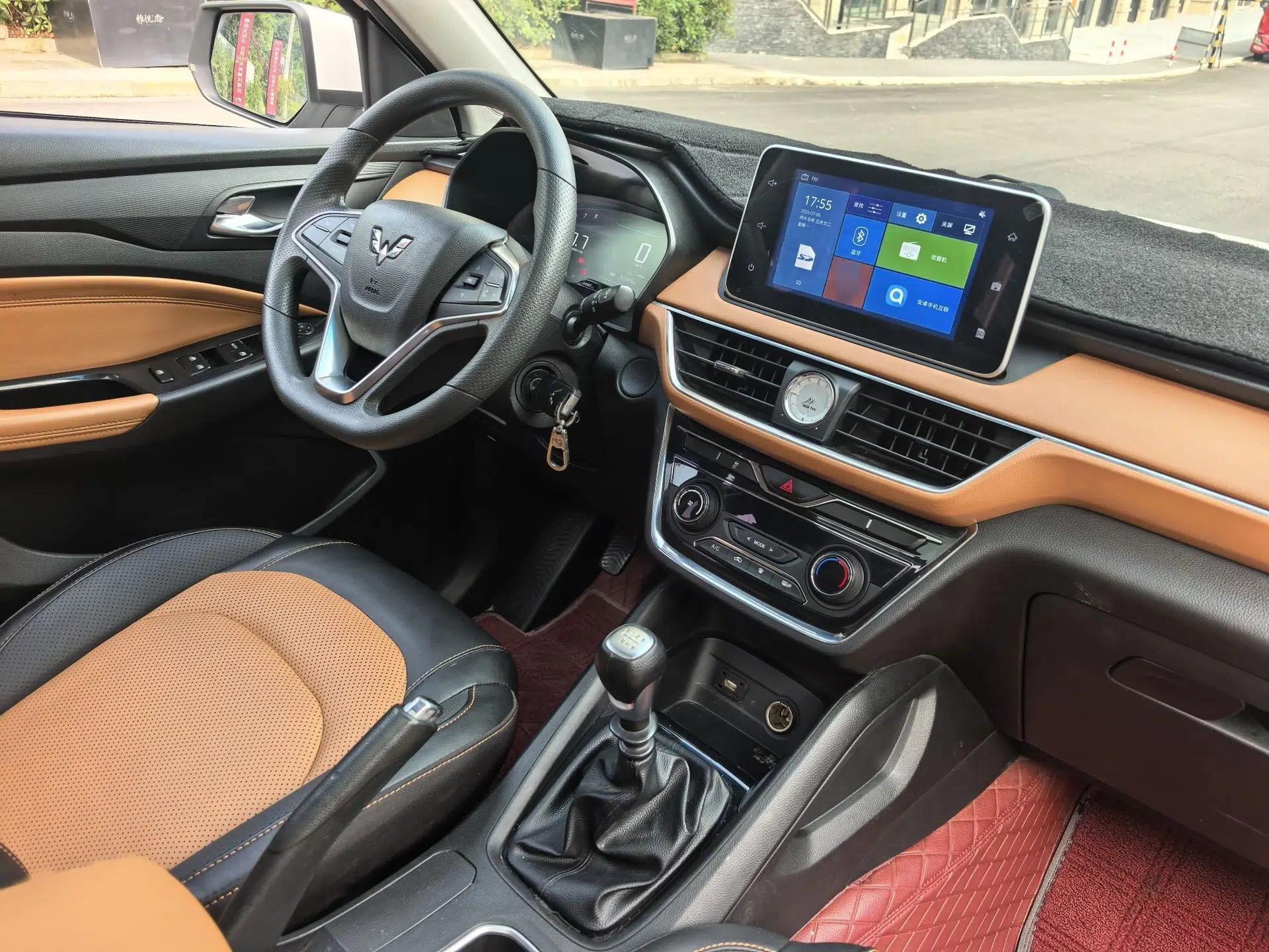 Wuling Hongguang S3 2018 1.5T Manual Luxury Model China V Standard — миниатюра 15