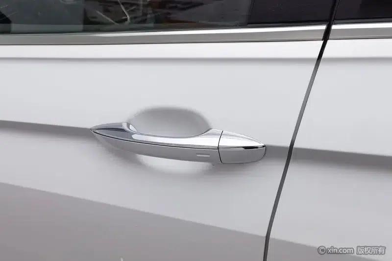 Tiguan L PHEV 2023 430PHEV Plug-in Hybrid Flagship Edition — миниатюра 11