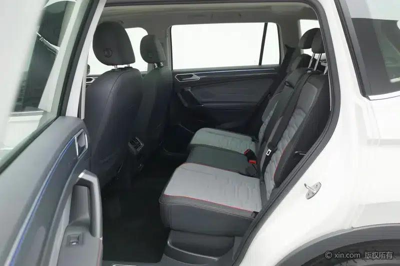 Tiguan L PHEV 2023 430PHEV Plug-in Hybrid Flagship Edition — миниатюра 19