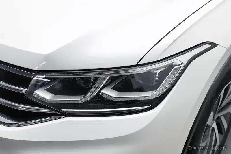 Tiguan L PHEV 2023 430PHEV Plug-in Hybrid Flagship Edition — миниатюра 7