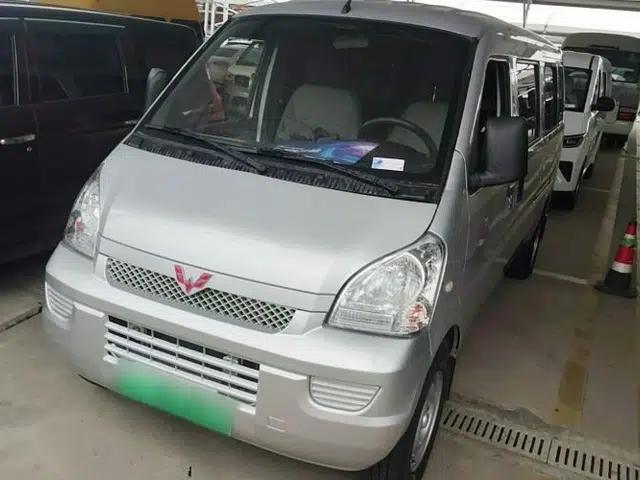 Wuling Rongguang EV 2020 Basic Version 7-Seater 300 km