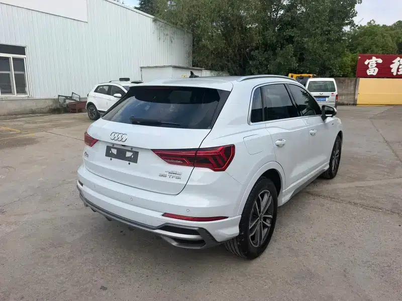 Audi Q3 2022 35 TFSI Progressive Dynamic — миниатюра 4