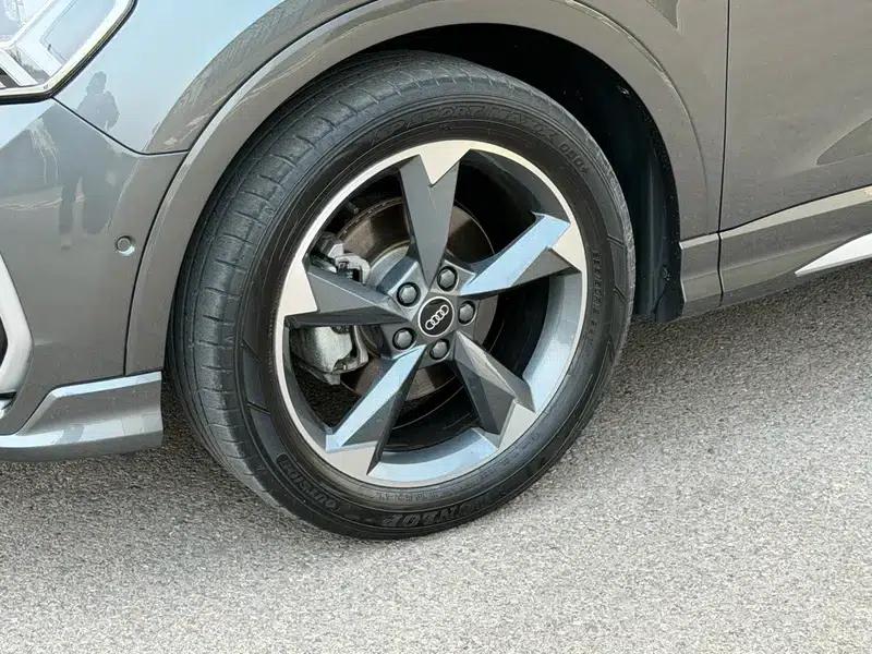 Audi Q3 2023 35 TFSI Fashion Dynamic Edition — миниатюра 12
