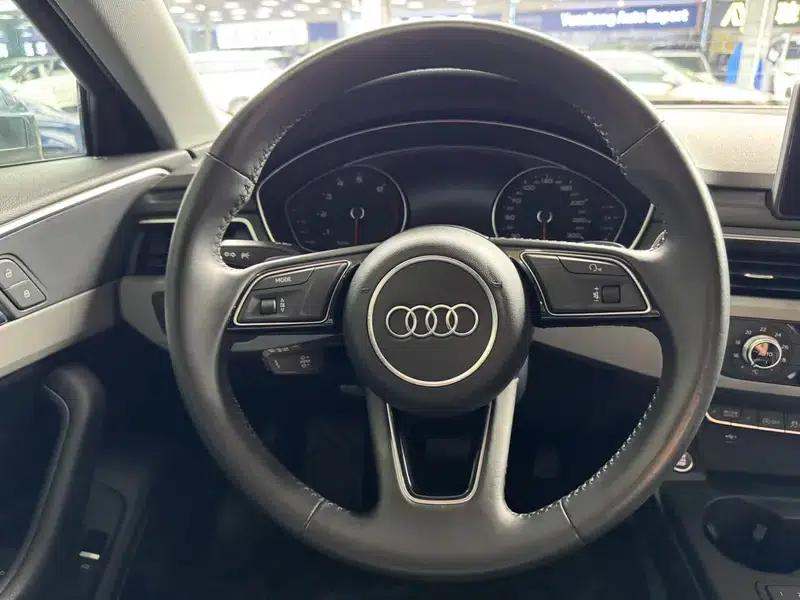 Audi A4L 2018 30th Anniversary Edition 40 TFSI Progressive — миниатюра 12