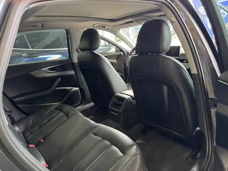 Audi A4L 2018 30th Anniversary Edition 40 TFSI Progressive — миниатюра 18