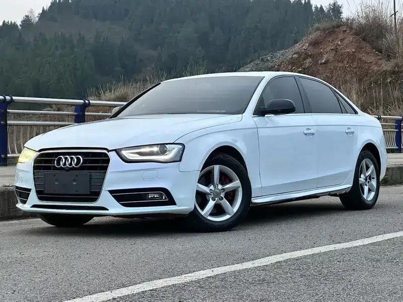 Audi A4L 2013 35 TFSI Automatic Standard Edition — миниатюра 1