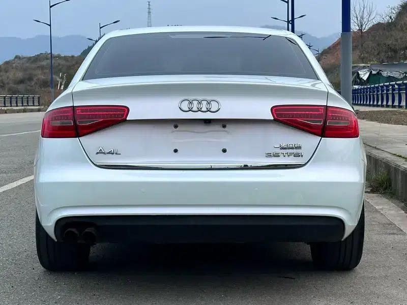 Audi A4L 2013 35 TFSI Automatic Standard Edition — миниатюра 5