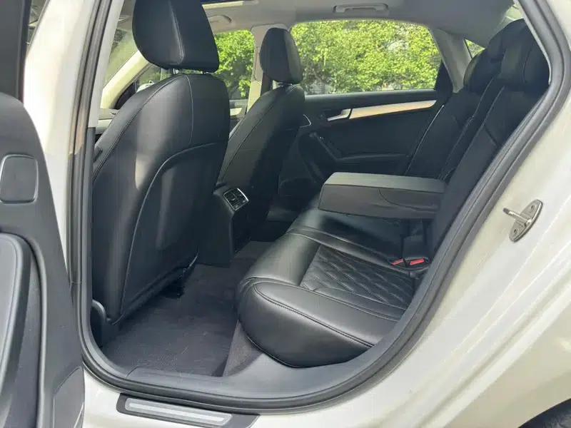 Audi A4L 2016 35 TFSI Automatic Standard Edition — миниатюра 14