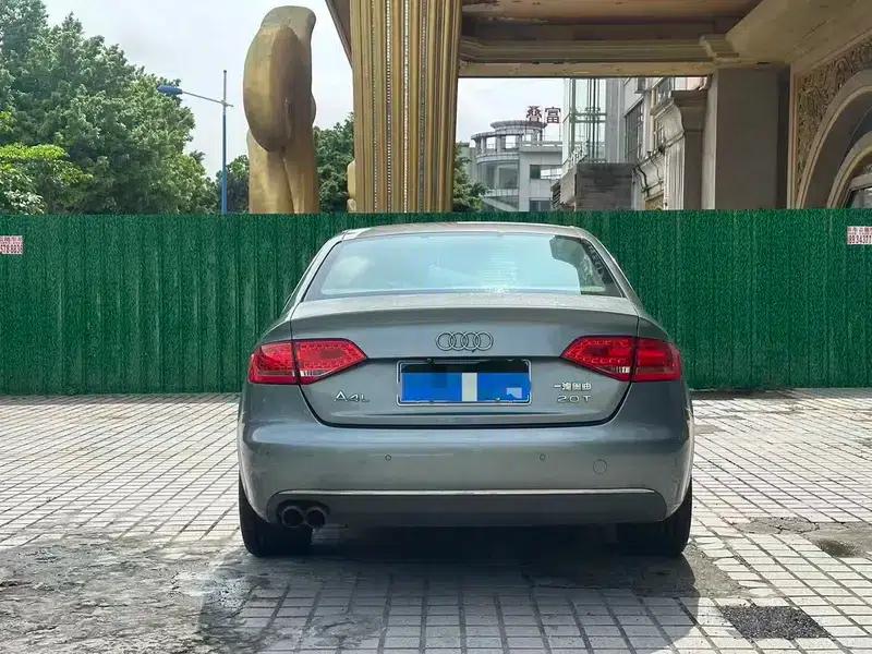 Audi A4L 2012 2.0 TFSI Automatic Standard Edition — миниатюра 5