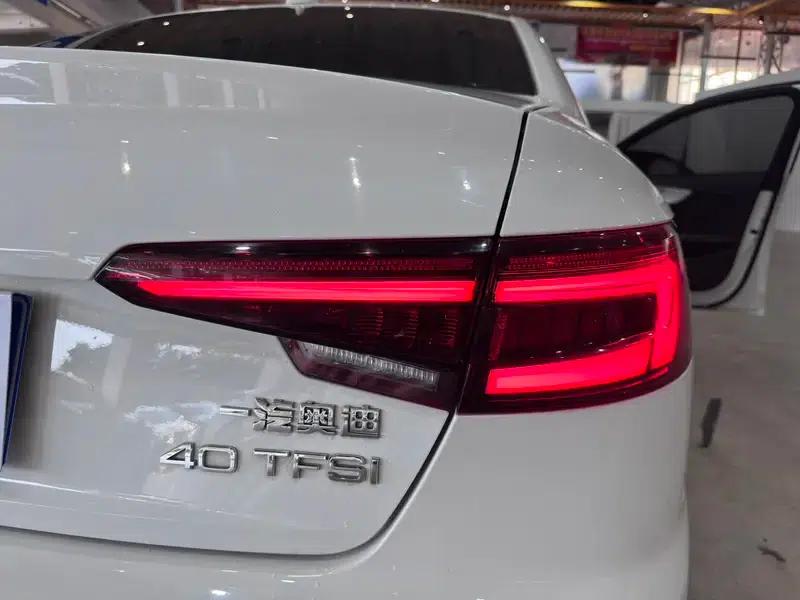 Audi A4L 2018 30th Anniversary Edition 40 TFSI Fashion Model — миниатюра 9
