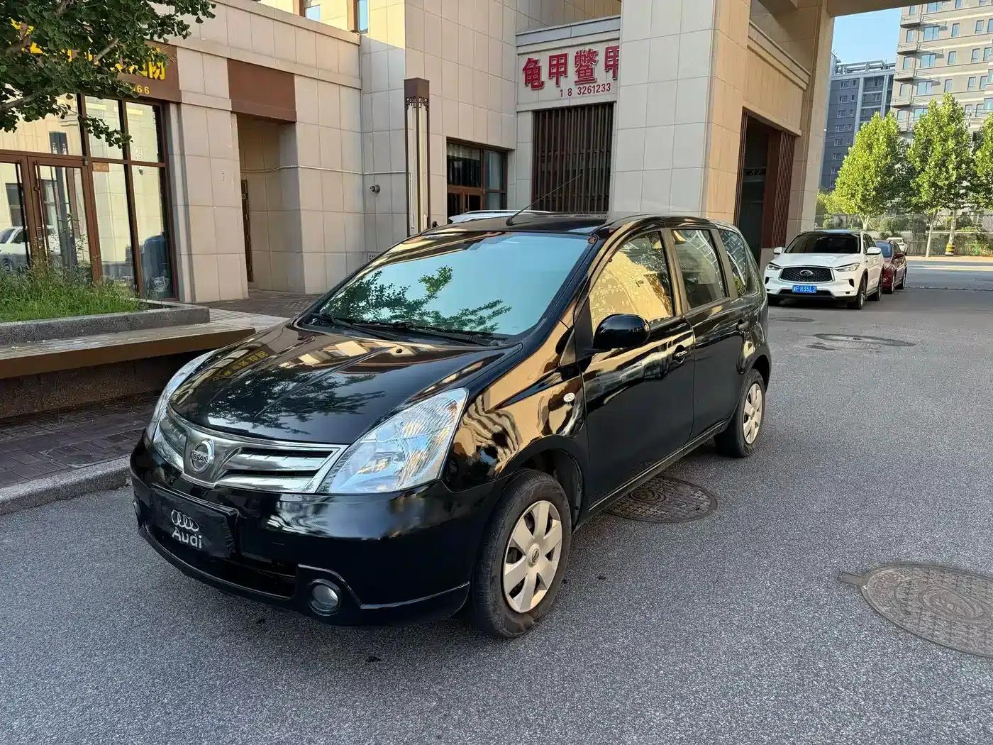 Nissan Livina 2007 1.6L Manual Multi-Purpose Model — миниатюра 3