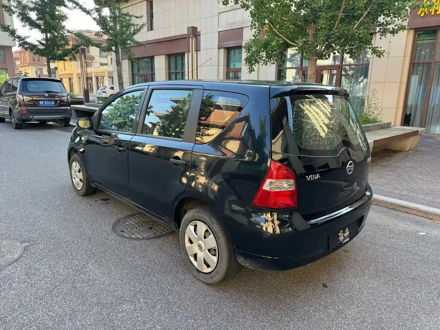 Nissan Livina 2007 1.6L Manual Multi-Purpose Model — миниатюра 6
