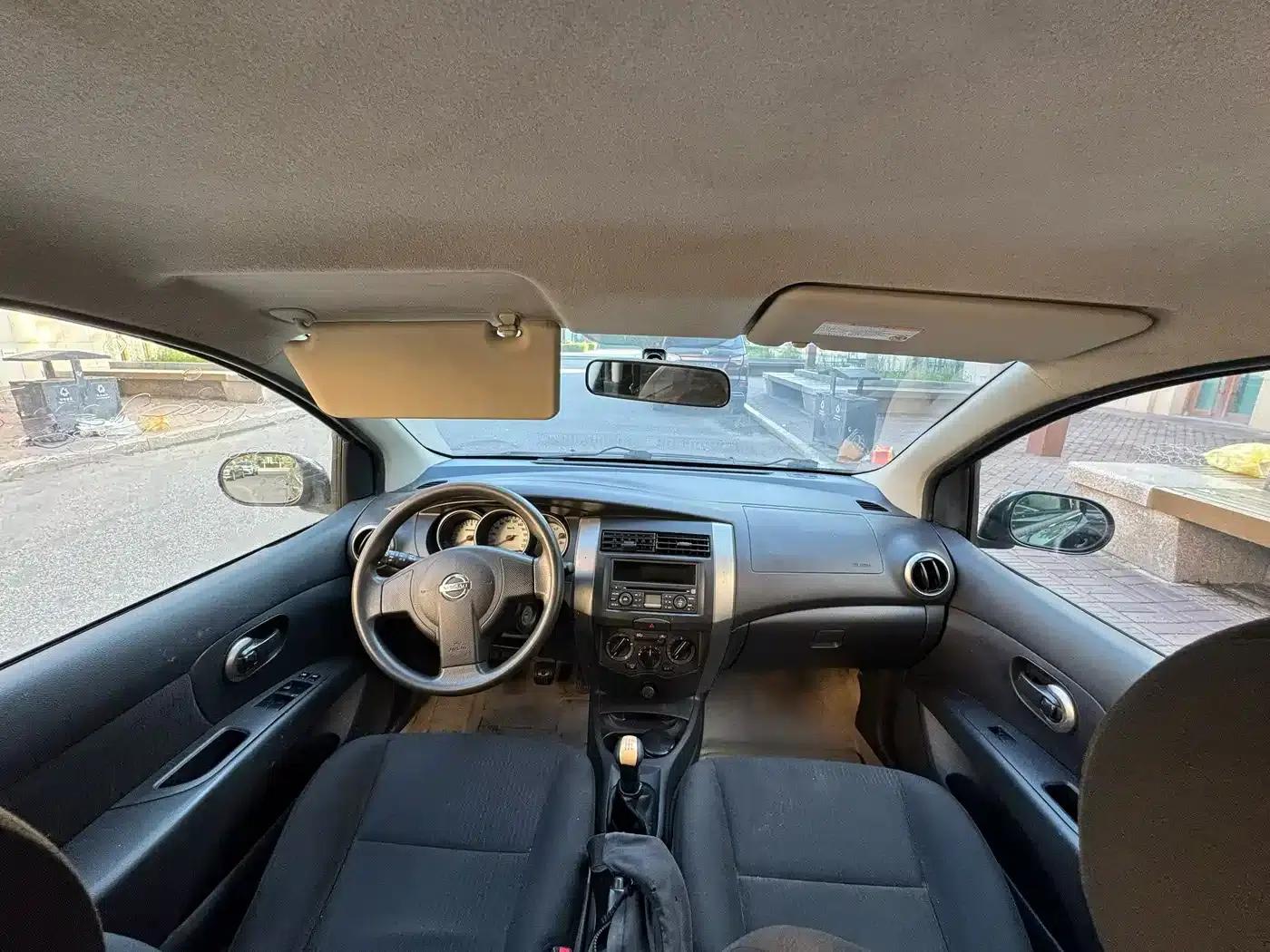 Nissan Livina 2007 1.6L Manual Multi-Purpose Model — миниатюра 7