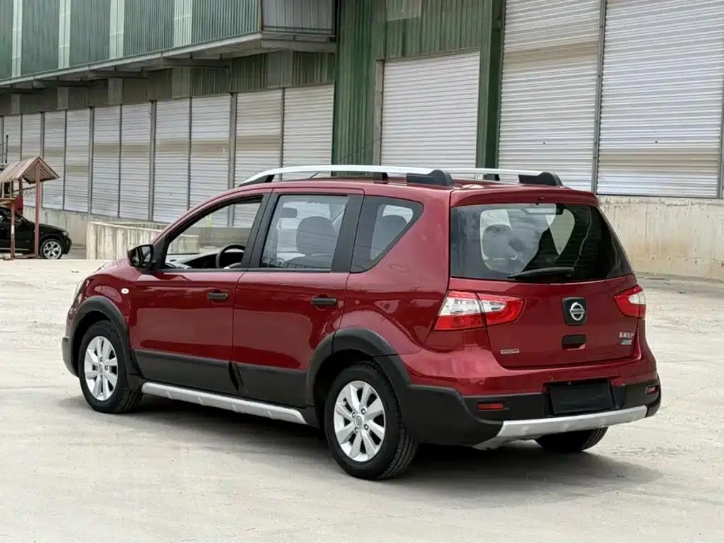 Nissan Livina 2013 Sporty 1.6XL CVT Comfort Edition — миниатюра 5