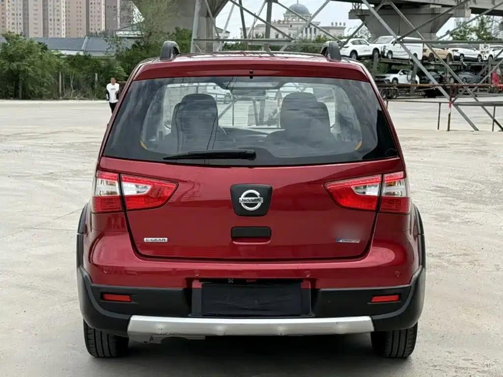 Nissan Livina 2013 Sporty 1.6XL CVT Comfort Edition — миниатюра 6