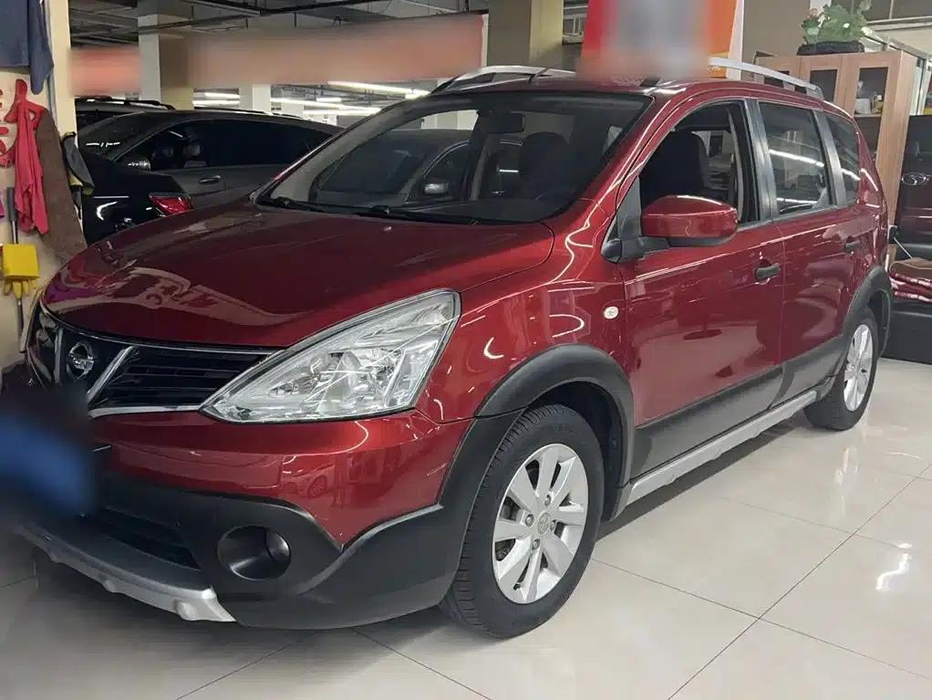 Nissan Livina 2013 Sporty 1.6XL CVT Comfort Edition — миниатюра 7