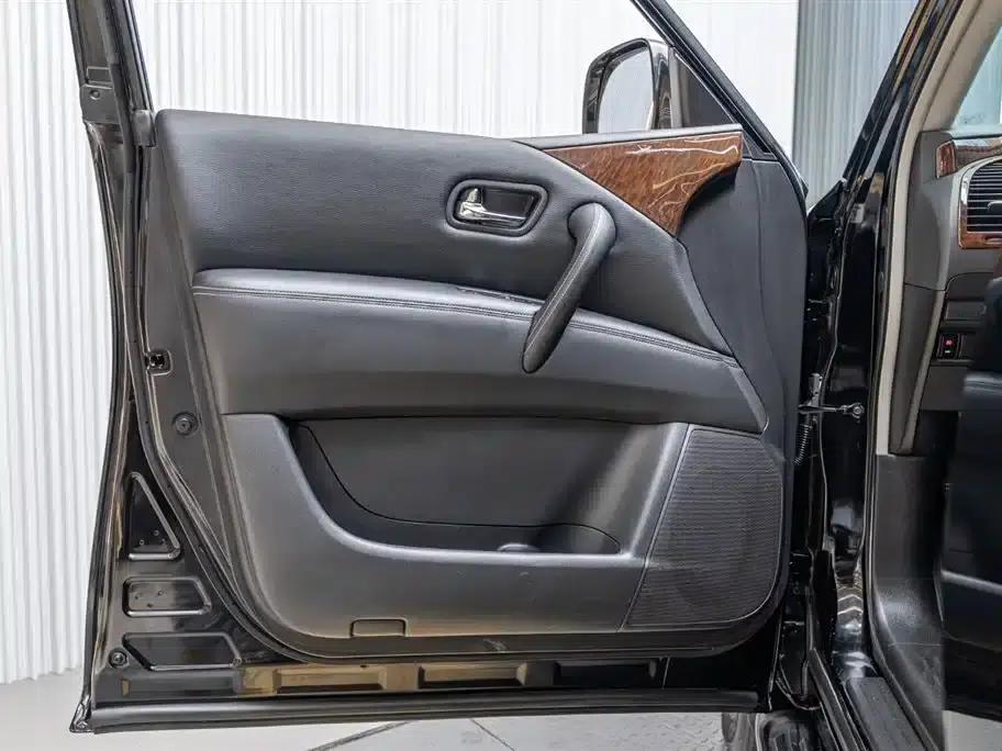 Nissan Terra 2019 4.0L Automatic — миниатюра 18