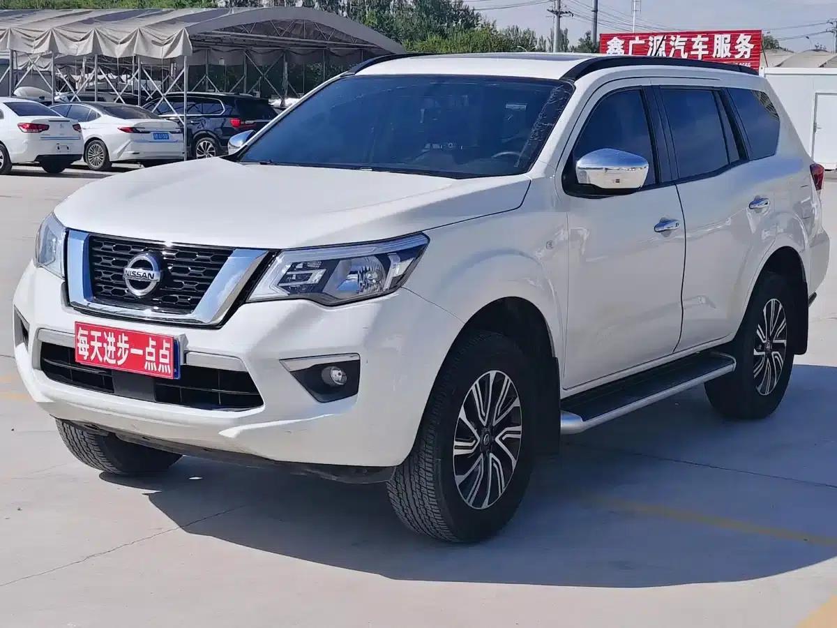 Nissan Terra 2020 2.5L XL Upper Automatic 2WD Luxury Edition — миниатюра 1