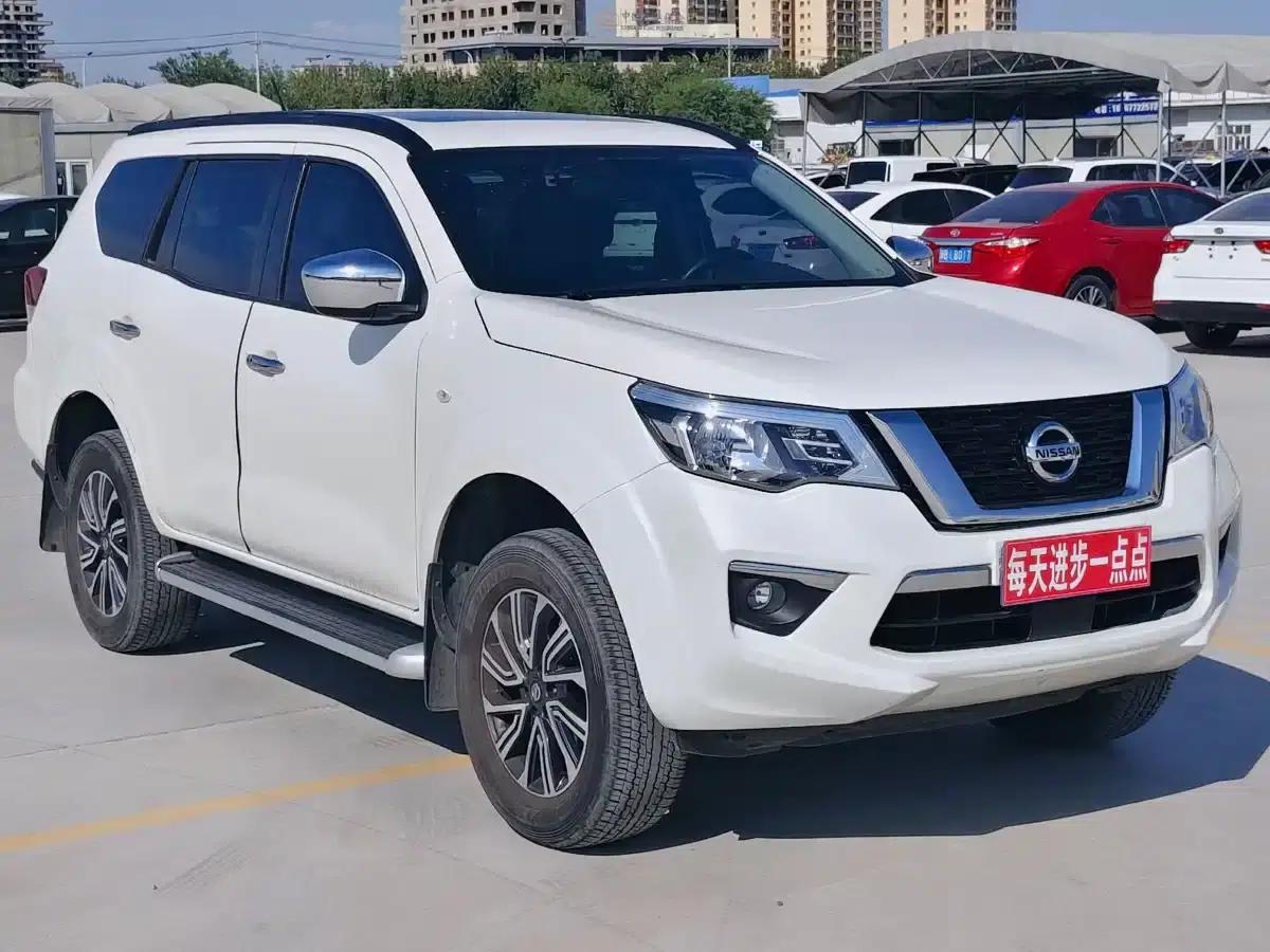Nissan Terra 2020 2.5L XL Upper Automatic 2WD Luxury Edition — миниатюра 3