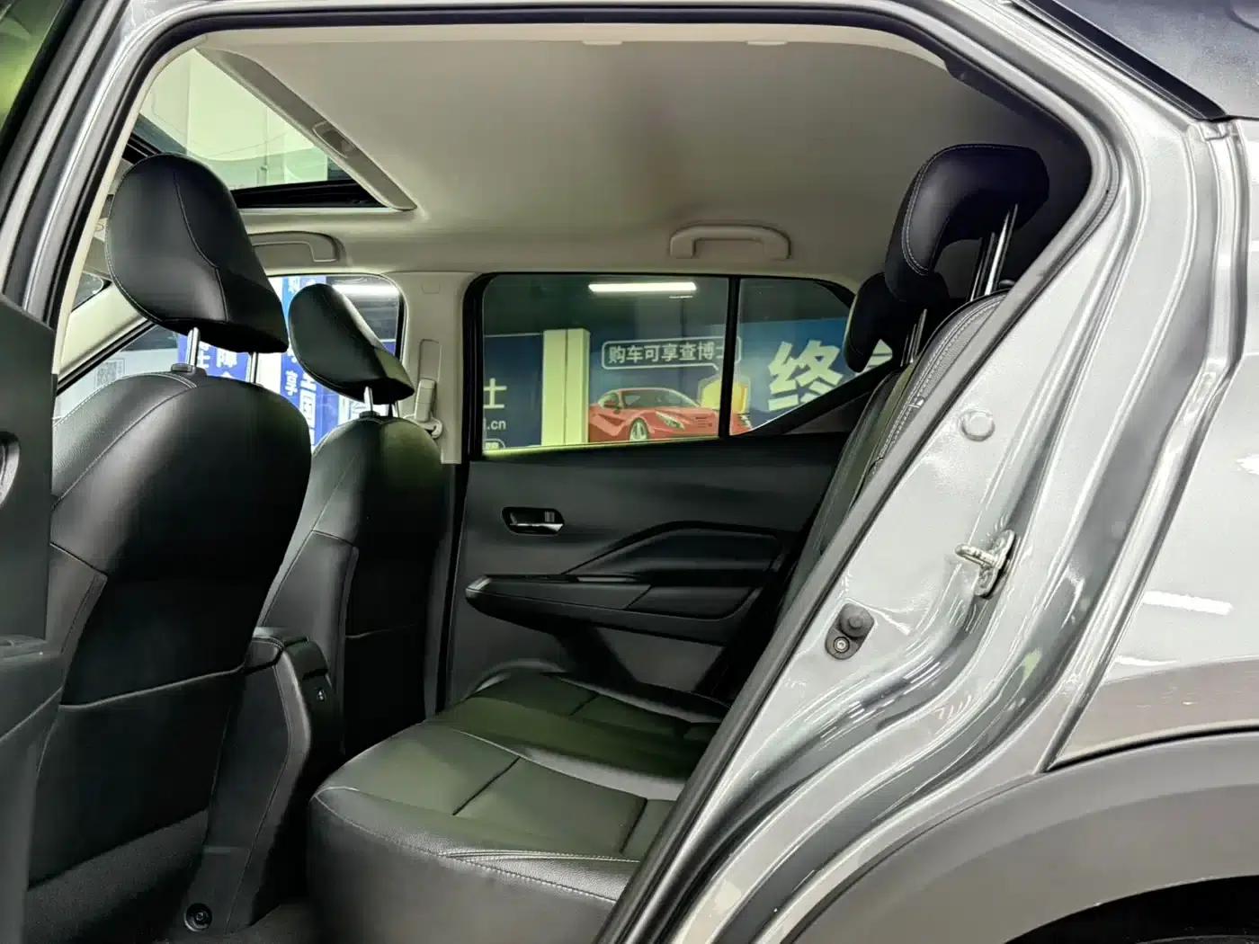 Nissan Kicks 2022 1.5L CVT XV Luxury Edition — миниатюра 17